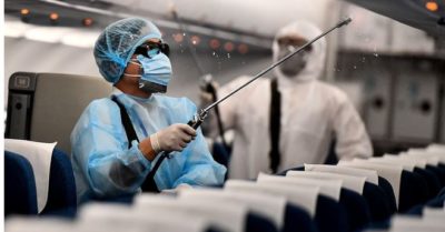 Máy bay cất cánh đến Tân Sơn Nhất 2 tiếng, người nhà mới báo con nghi bị COVID-19