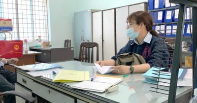 Dùng 2 bằng giả để hành nghề bác sĩ ở bệnh viên công