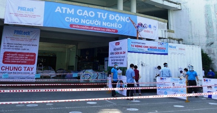 "ATM gạo" tại Nhà Thiếu Nhi Quận 12, TP.HCM