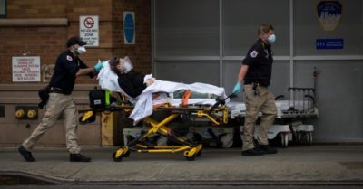 Cập nhật Covid-19 ngày 2/4: Mỹ điều xe đông lạnh làm nhà xác dã chiến