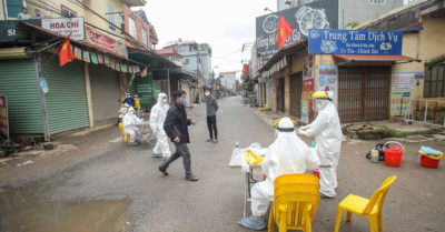 Việt Nam đối phó làn sóng dịch Covid-19 có thể bùng phát lần 2