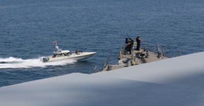 Tổng thống Trump: ‘Tiêu diệt tàu Iran ngay nếu họ quấy rối’