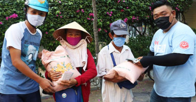 Chung tay góp 20 tấn gạo tặng người nghèo