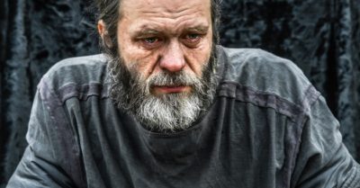 Ngẫm kiếp nhân sinh, hỏi ai người sung sướng?