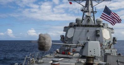 Lại hiện diện tại Biển Đông: Lầu Năm góc tiếp tục thách thức Bắc Kinh