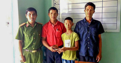 Học sinh lớp 6 trả lại  hơn 4 triệu cho người đánh rơi