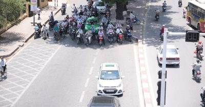 Bắc Bộ và Trung Bộ nắng gắt tới 42 độ, người dân coi chừng sốc nhiệt!