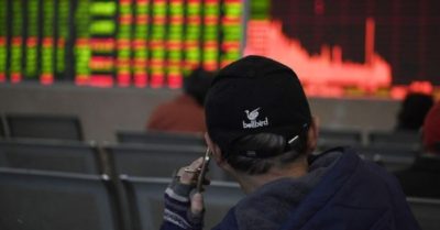 Biến động: Dòng tiền rút mạnh khỏi thị trường chứng khoán Hồng Kông