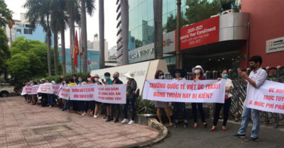 100 phụ huynh khởi kiện Trường Quốc tế Việt Úc