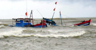 Tàu cá ở Thanh Hóa bị đâm chìm, 1 người chết, 4 người mất tích