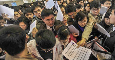 Trung Quốc: Xuất khẩu suy yếu và làn sóng thất nghiệp gia tăng