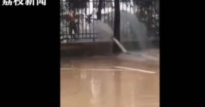 Video ‘chống lụt kiểu Trung Quốc’: Hai khu liền kề phụt nước vào nhau