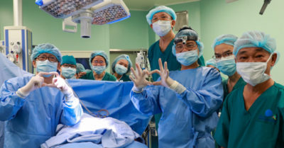 Video: Tách thành công 2 bé song sinh dính nhau hiếm gặp, phức tạp nhất Việt Nam