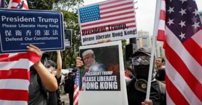 Đạo luật Mỹ trừng phạt ngân hàng Trung Quốc: Một mũi tên nhắm hai đích