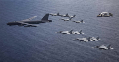 Phượt kiểu Mỹ: Pháo đài B-52 bay 28 giờ thẳng từ Louisiana tới Biển Đông tập trận cùng tàu sân bay