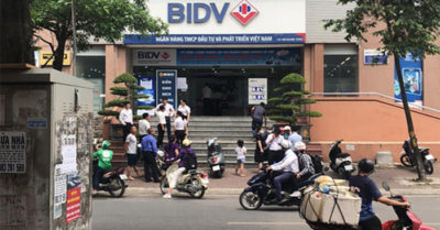 Nổ súng cướp 200 triệu đồng tại BIDV Hà Nội