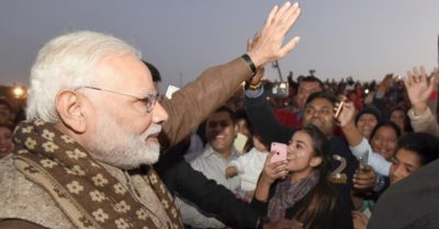 Ấn Độ tăng cường liên kết chống Trung Quốc; Mỹ trừng phạt nghị sỹ Ukraine thân Nga