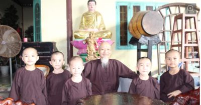 Trẻ em trong Tịnh thất Bồng Lai bị mạo danh ‘mồ côi’ để người lớn trục lợi