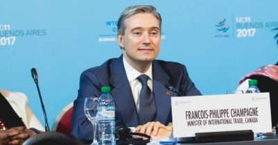 Canada từ bỏ đàm phán tự do thương mại với Trung Quốc