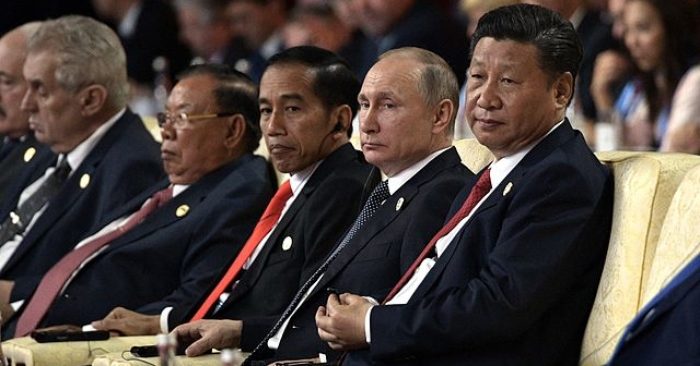 Chủ tịch Trung Quốc Tập Cận Bình tại diễn đàn quốc tế Sáng kiến vành đai và con đường (ảnh: kremlin.ru)