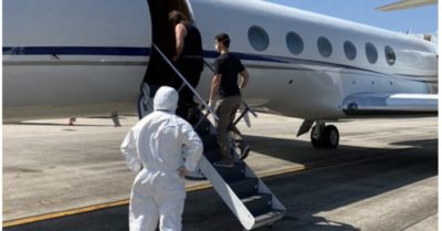 Mỹ dùng chuyên cơ di lý 2 tội phạm nguy hiểm từ Hà Nội về nước