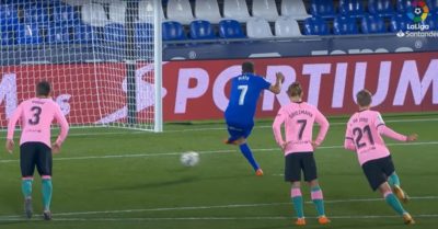 Real Madrid, Barcelona rủ nhau bại trận trước siêu kinh điển