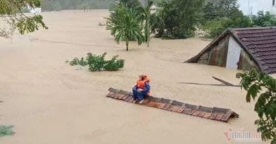 Tổng hợp tối 19/10: Lũ lụt miền Trung: 102 người chết, hơn 90.000 người sơ tán; Thêm áp thấp nhiệt đới có thể mạnh lên thành bão