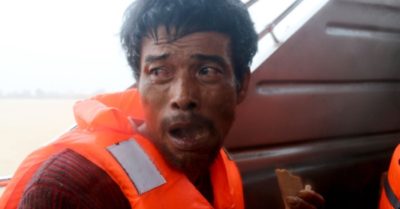 Dòng nước mắt nhòa trên Lệ Thủy : ‘Tui trắng tay rồi không còn chi hết nữa…’