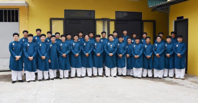 Nghệ sĩ Kim Xuân mong muốn nam sinh mặc áo dài: Thầy và trò nghĩ gì?
