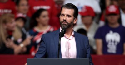 Con cả của Trump dương tính với COVID-19