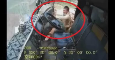 Bỏ chạy 7 km, tài xế ô tô bị CSGT tát vào mặt khi dừng xe