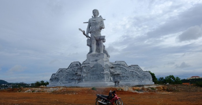 tuong-đai-N’Trang Lơng