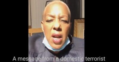 Đe dọa khủng bố người ủng hộ Trump, một nghị sĩ Dân chủ bị tước ghế tại Ủy ban Hạ viện