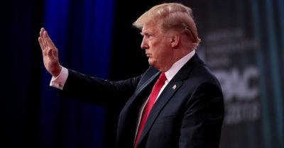 TT Trump ra lệnh đánh giá rủi ro từ các thiết bị bay Trung Quốc