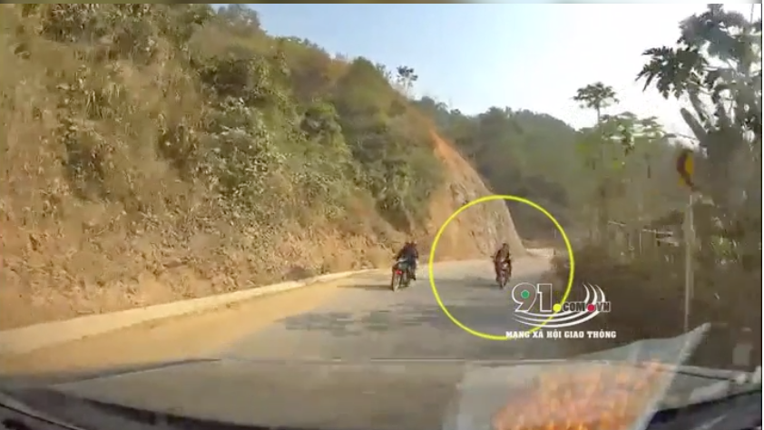 điều khiển xe máy