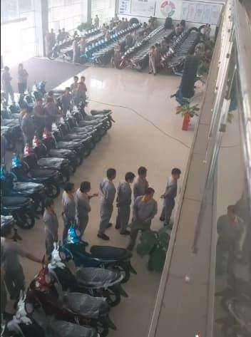 thưởng Tết bằng xe máy 1 quà Tết, thưởng Tết, thưởng Tết bằng xe máy
