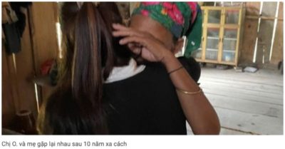 Mẹ oà khóc khi gặp lại con sau 10 năm xa cách vì bị bán sang Trung Quốc làm vợ
