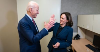 Ông Trump dự đoán được cú ngã của ông Biden, tin rằng bà Harris sẽ lên làm Tổng thống Mỹ