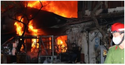 Căn nhà tại TP. HCM bốc cháy, khiến hai vợ chồng và con gái 3 tuổi thiệt mạng