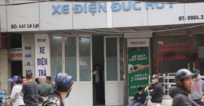 Con bỏ thi giữa kỳ, bị bố dùng đũa đâm thiệt mạng