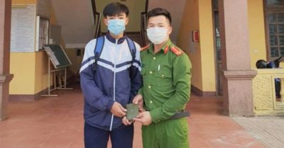 Học sinh lớp 12 nhặt được 10 triệu chờ người đánh rơi để trả lại