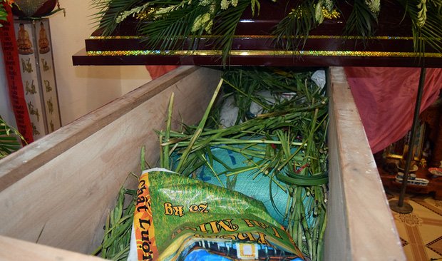 Vụ đám tang giả: Người chết khai muốn thử lòng chồng, hàng xóm không thấy ai khóc-3