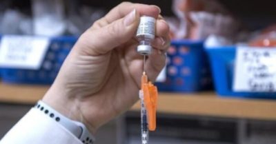 Biến thể của virus corona ảnh hưởng người đã tiêm chủng nhiều hơn người chưa tiêm chủng