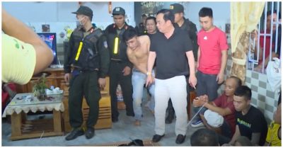 Video công an phá cửa ập vào sòng bạc nhiều tầng lớp bảo vệ, bắt giữ hàng chục người