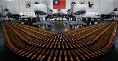 Nhật Bản lần đầu tiên đưa an ninh Đài Loan vào sách trắng quốc phòng