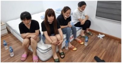 Hà Nội: Công an phá cửa, bắt quả tang 12 người Trung Quốc không có giấy tờ hợp lệ