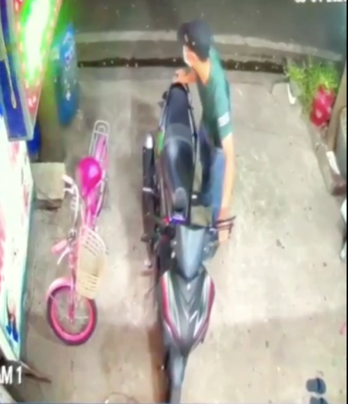 Công an treo thưởng 100 triệu đồng cho ai cung cấp thông tin giúp bắt kẻ sát hại bác sĩ.
