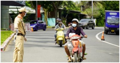 Vũng Tàu: Công nhân không được đi làm bằng xe 2 bánh hay đi bộ; Các doanh nghiệp nói gì?