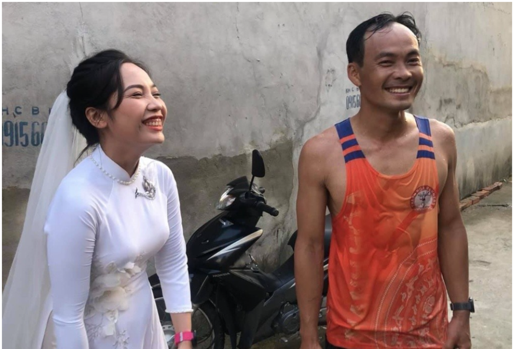 chạy bộ đón dâu...