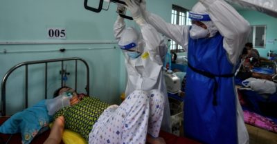 Cập nhật tối 27/8: Thêm 17.428 ca Covid-19, 356 người tử vong; Hàng trăm người đi đưa tang giữa mùa dịch ở Hà Nội